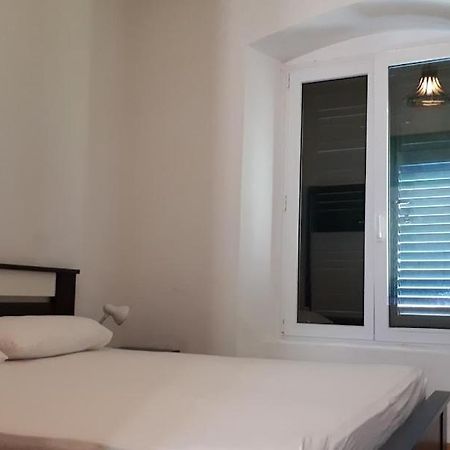 Villa Jelka Apartment Затон Екстериор снимка